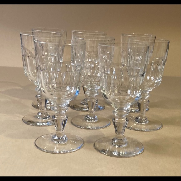 Antique small crystal white wine glasses set 8 good used condition - Picture 5 of 11
